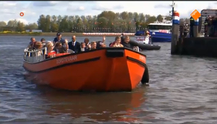Zou het lukken of niet, met De Dordtevaar onder de Roobrug door?