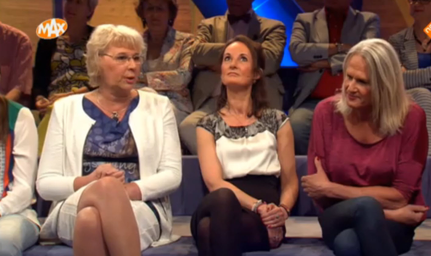 Carolien (l), 'vrouw sinds 2003': alleen lesbisch in het man/vrouw-spectrum.
