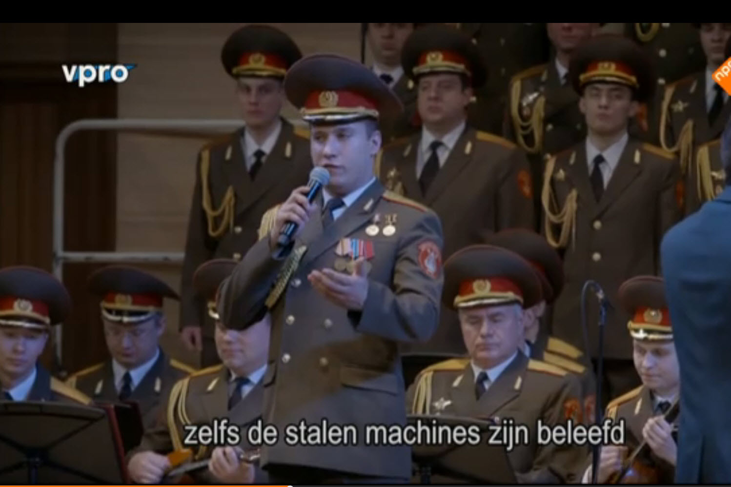 Militair-patriottisch koor bejubelt de annexatie van De Krim.
